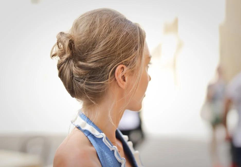 Ariana Grande Ditches Signature Ponytail — US Markets React to Announcement