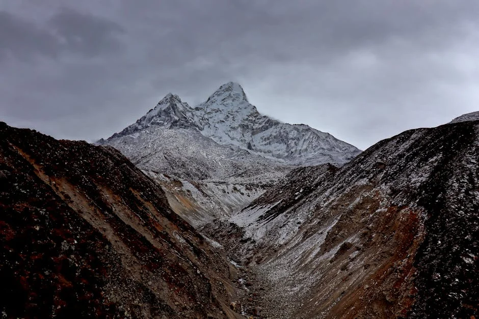 Everest Ice Crisis Triggers Surge in Global Mountain Tourism Costs
