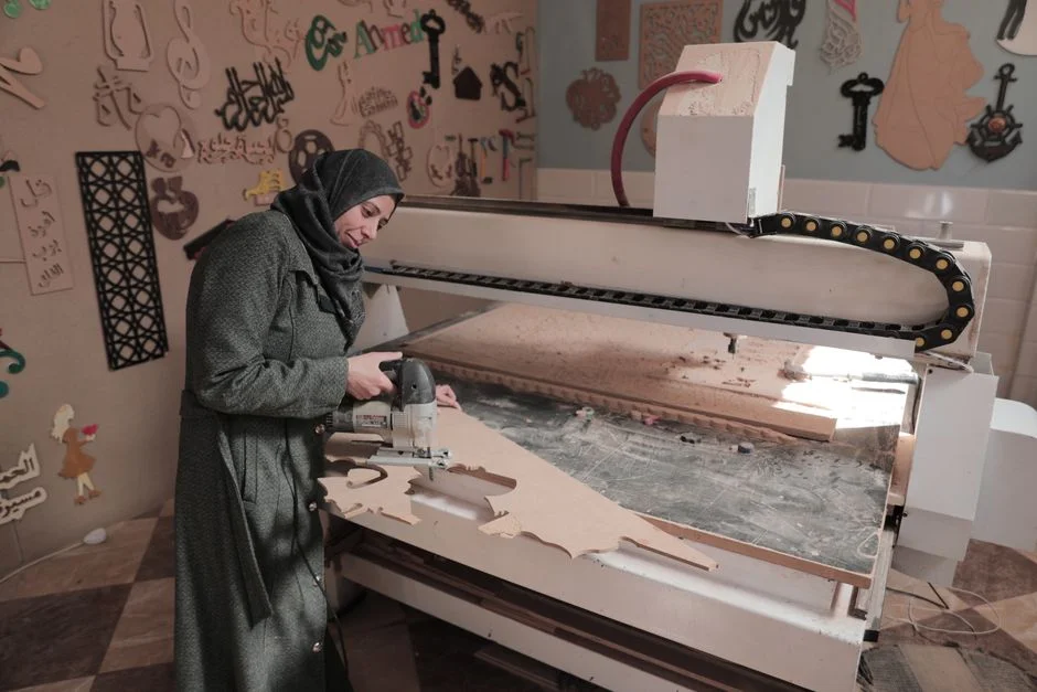 Gaza's Puppet Therapists Expose the Hidden Economic Cost of Childhood Trauma — Society Culture