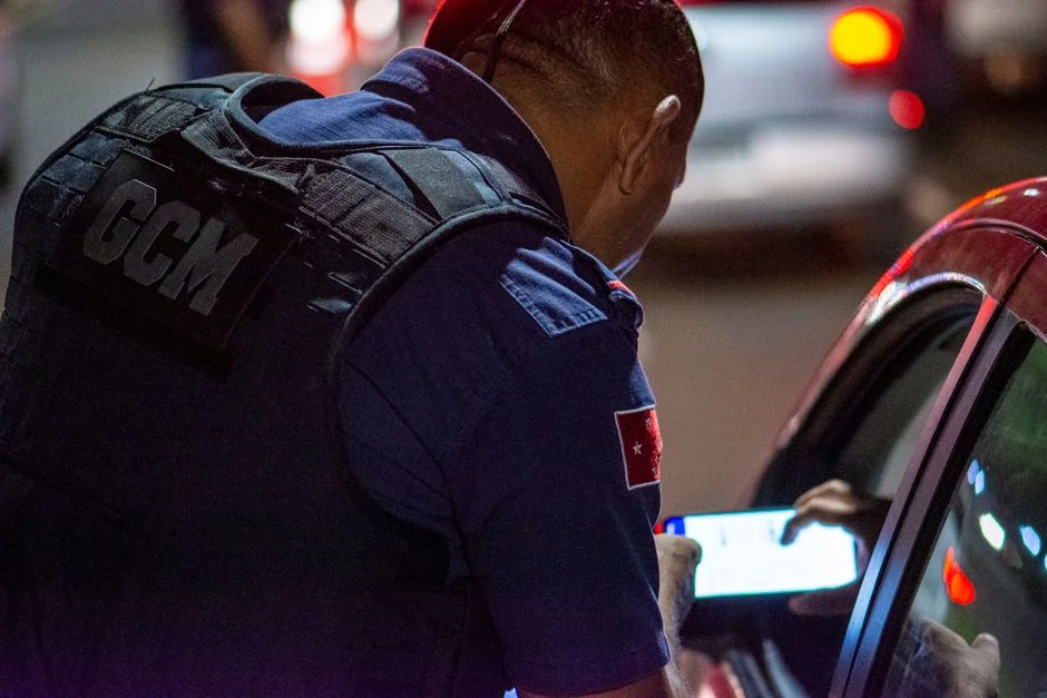 South Africa Police Inquiry Exposes Brazilian Gifts — Investor Confidence Wavers — Health
