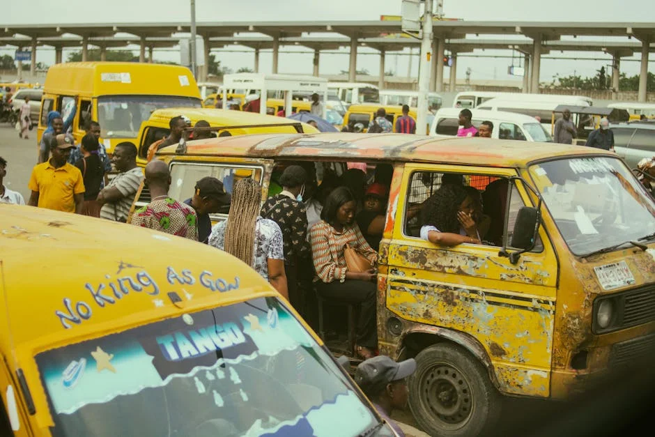 Zimbabwe Halts Buses at Beitbridge — Trade Shocks UK Investors